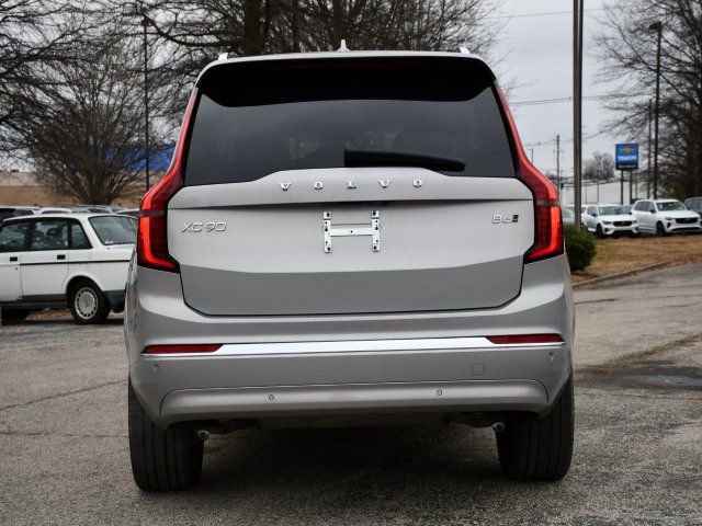 Certified 2025 Volvo XC90 B6 Plus image 6