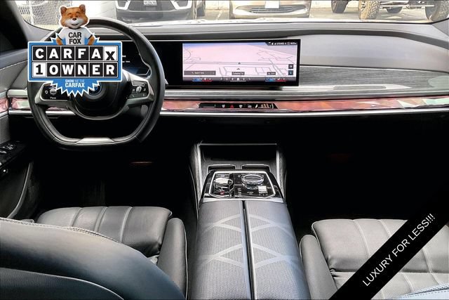 Used 2023 BMW i7 xDrive60 AWD/4WD image 15
