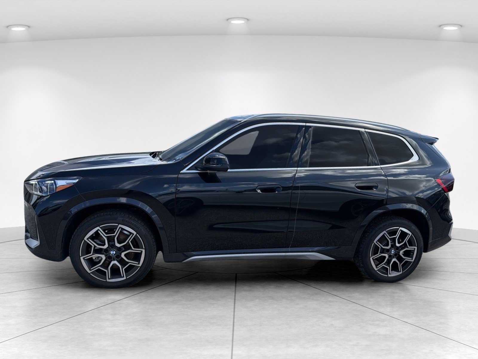 New 2026 BMW X1 xDrive28i w/ Convenience Package AWD/4WD image 7