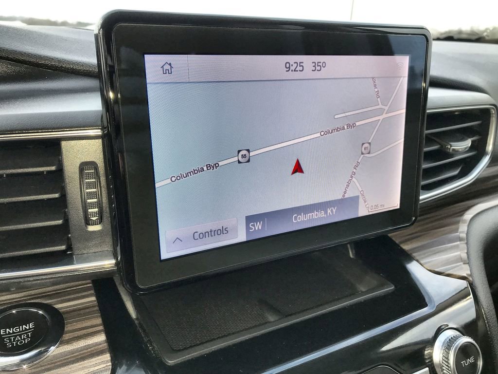 Used 2022 Ford Explorer Limited w/ Equipment Group 301A image 18