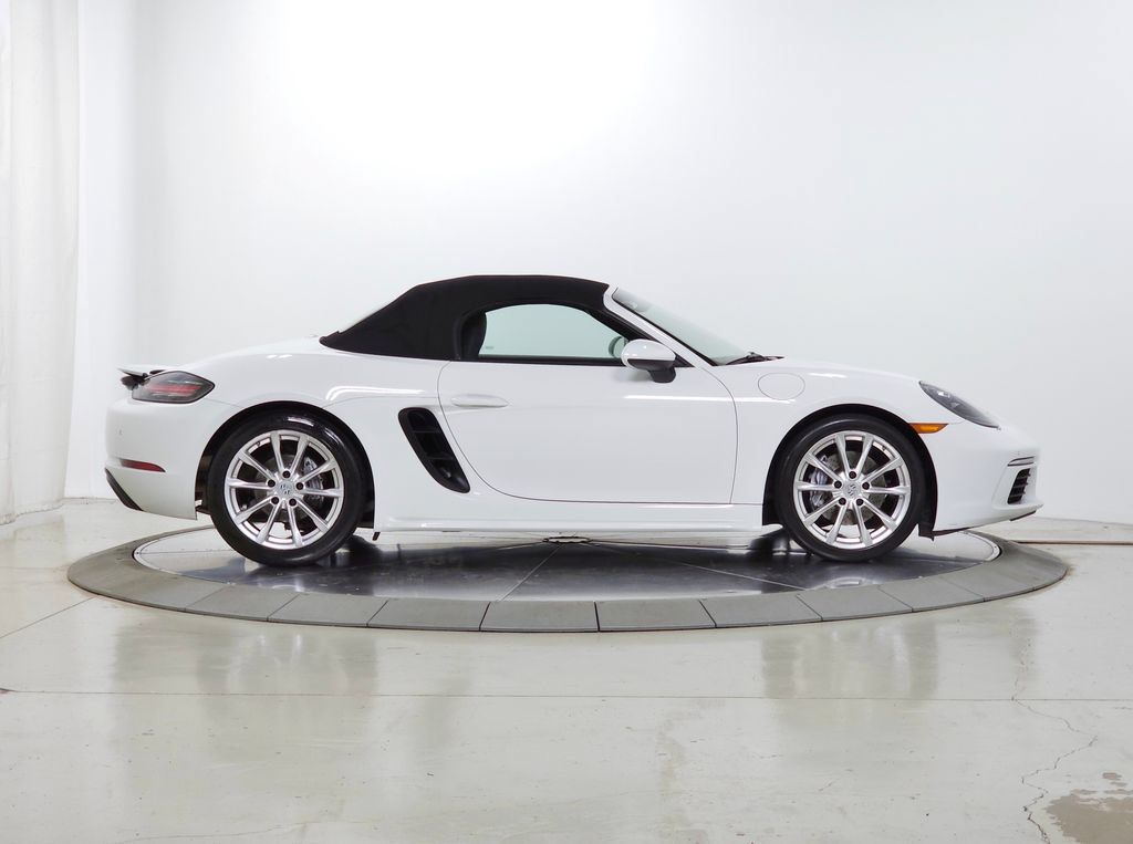 Used 2019 Porsche 718 Boxster RWD image 10