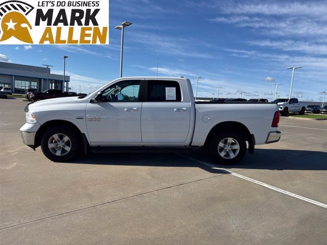 Used 2015 RAM 1500 Classic SLT w/ Remote Start & Security Group AWD/4WD image 3