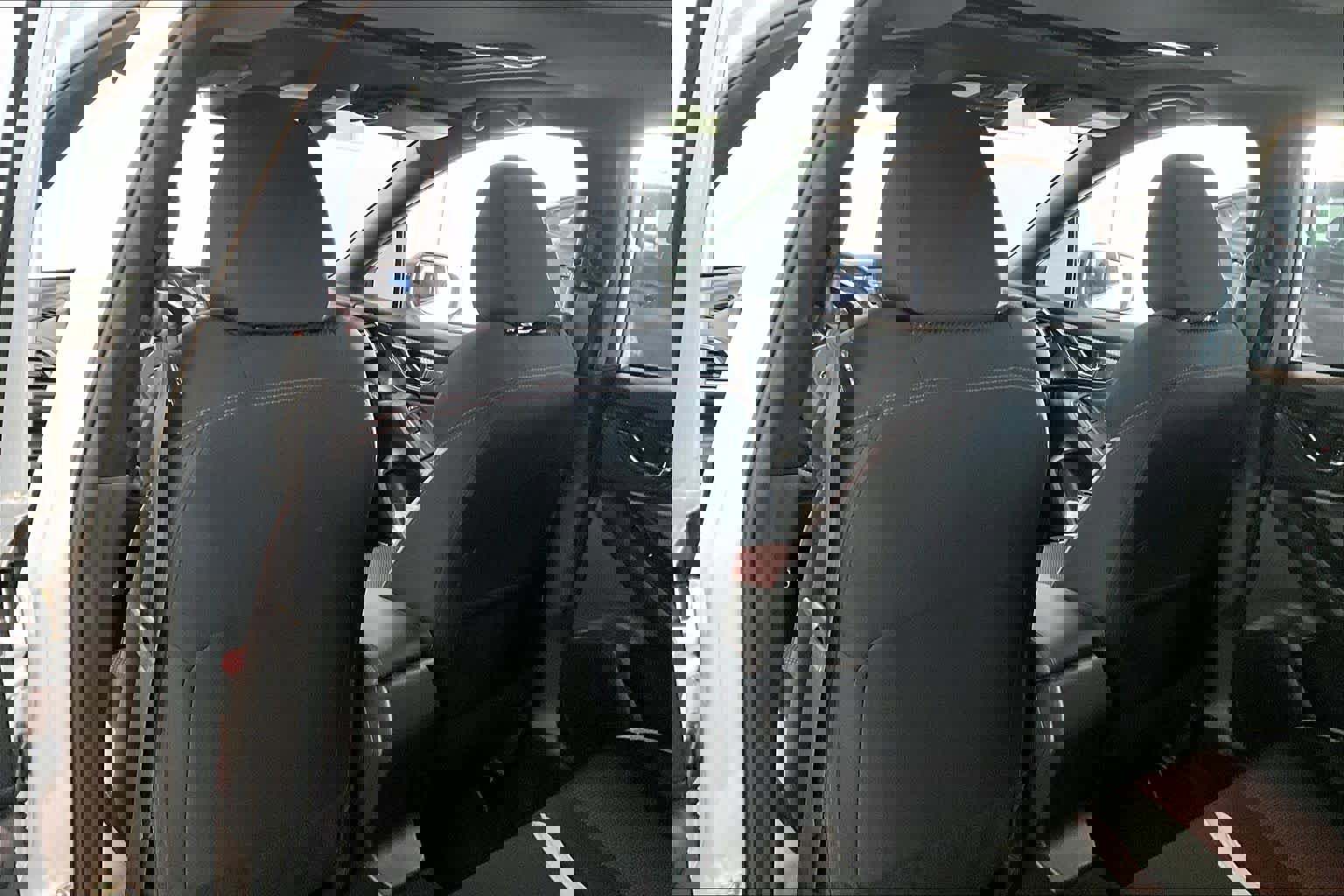 Used 2023 Subaru Impreza 2.0i Sport image 11