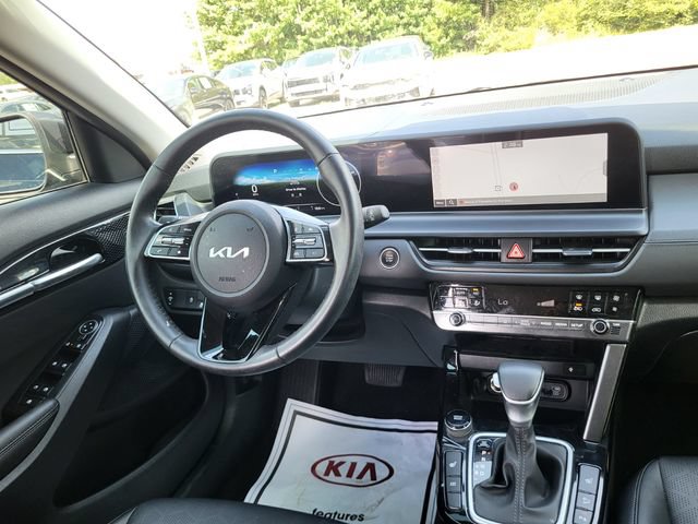 Certified 2025 Kia Seltos EX FWD image 14