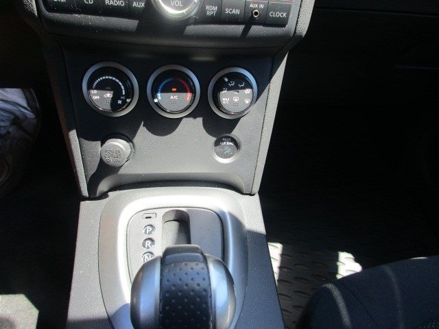 Used 2010 Nissan Rogue S Krom Edition AWD/4WD image 23