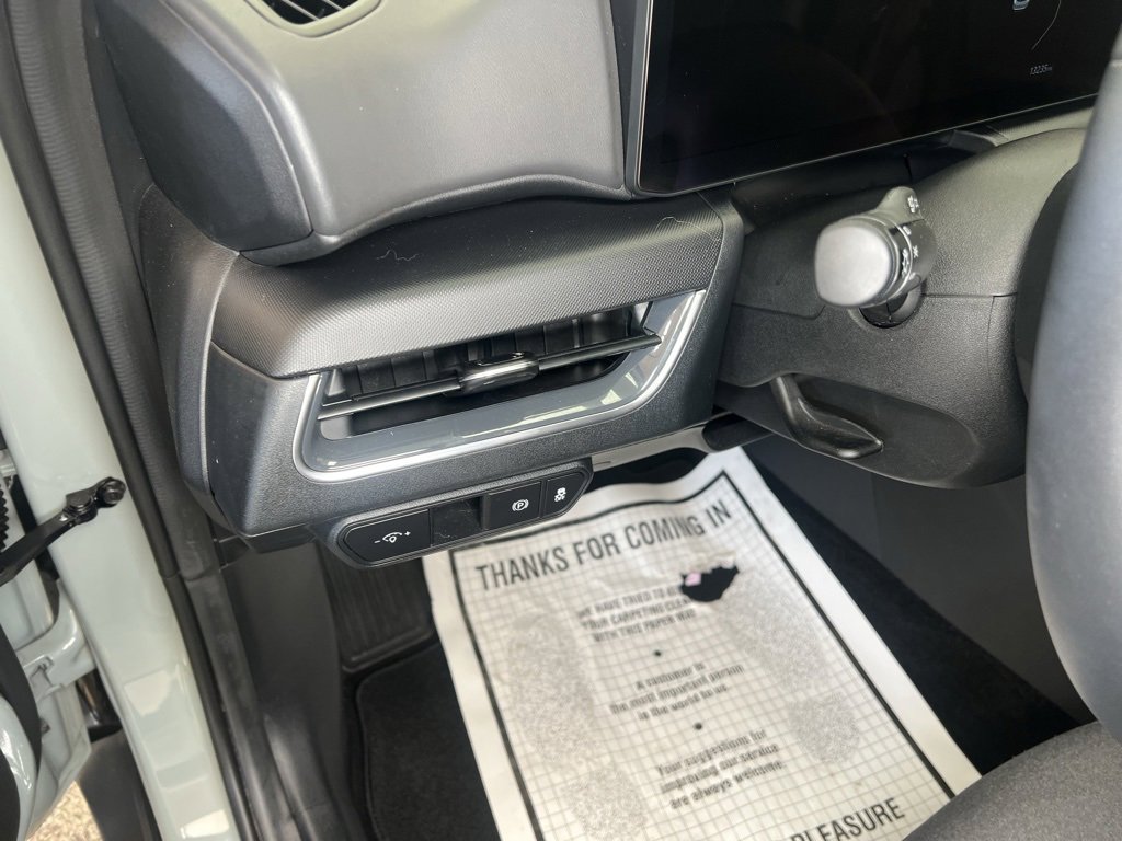 Used 2025 Kia K4 EX image 14