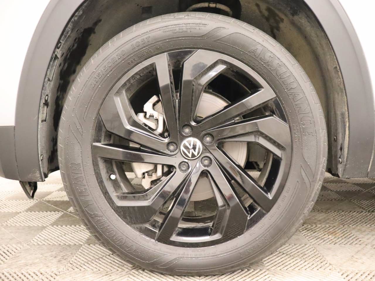 Used 2023 Volkswagen Atlas SE w/ Panoramic Sunroof Package FWD image 6