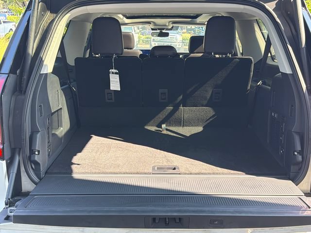New 2025 Ford Expedition Max Platinum w/ Platinum Ultimate Package AWD/4WD image 18