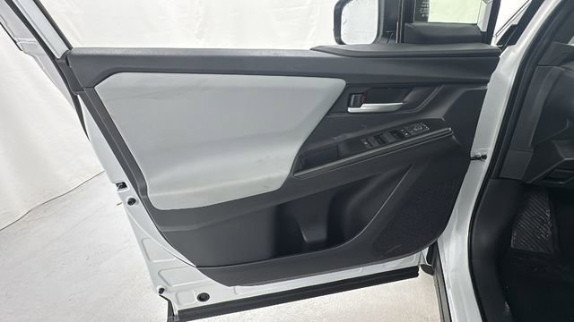 New 2026 Subaru Solterra Premium image 19