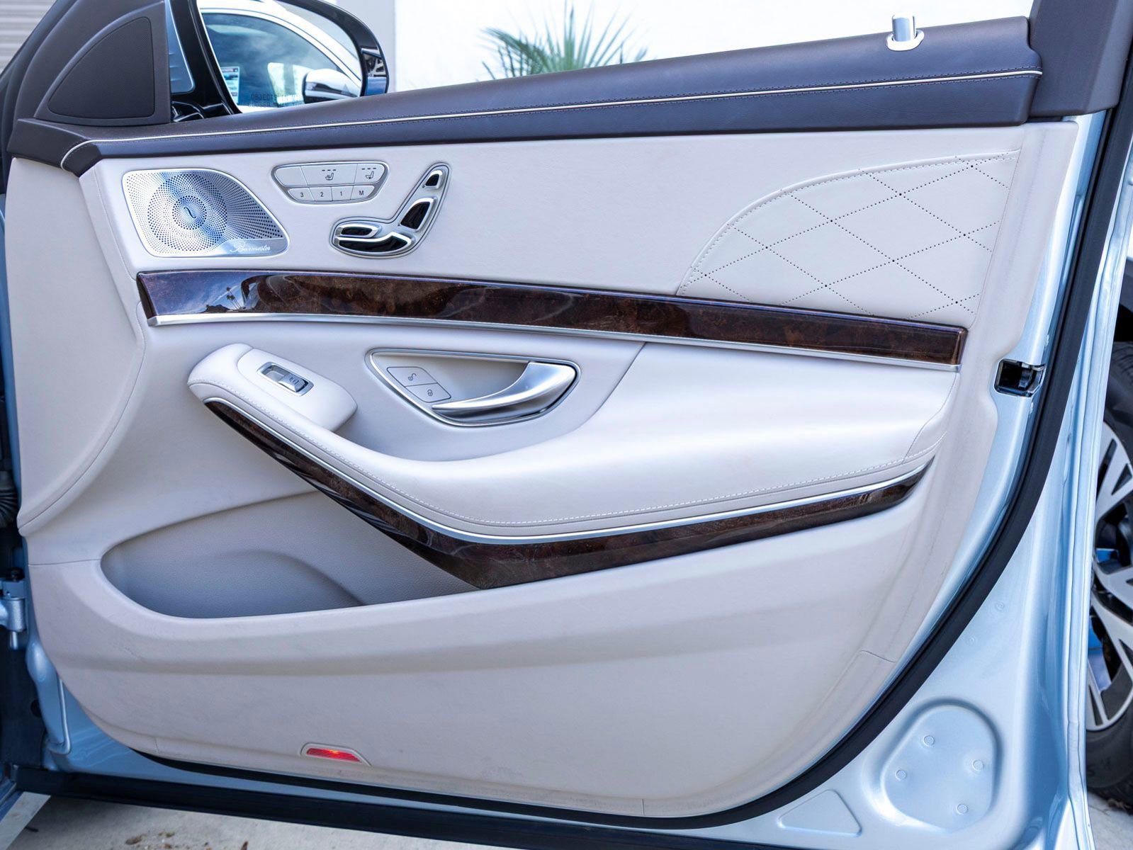 Used 2020 Mercedes-Benz S 560 Sedan image 26