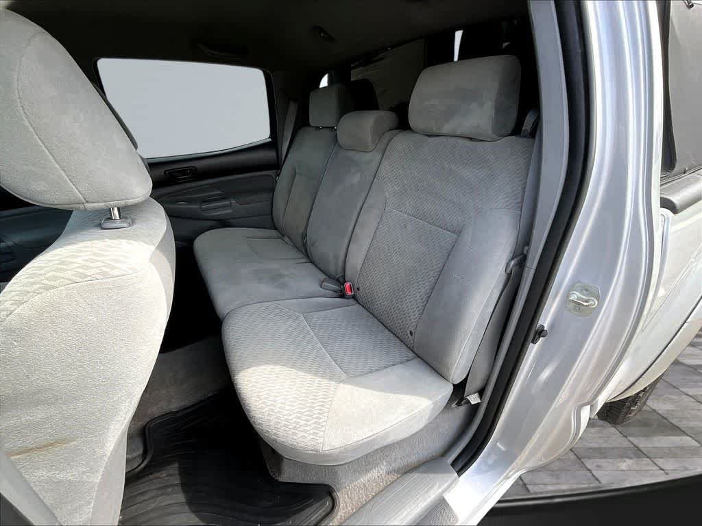 Used 2011 Toyota Tacoma 4x4 Double Cab w/ SR5 Pkg #2 image 23