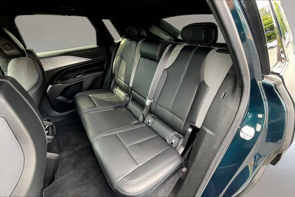 Used 2024 Cadillac Lyriq Tech AWD/4WD image 19