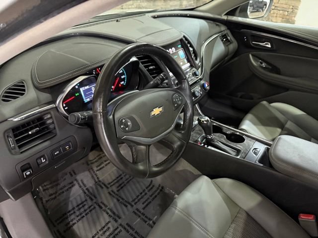 Used 2015 Chevrolet Impala LT w/ Convenience Package FWD image 11