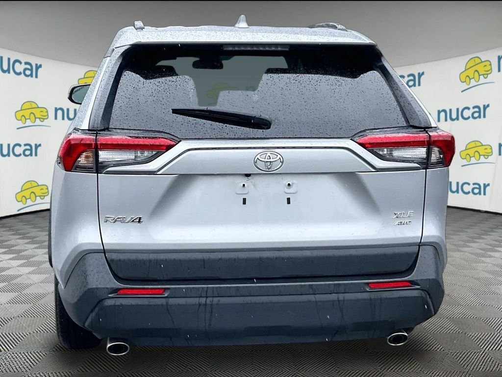 Used 2025 Toyota RAV4 XLE w/ Convenience Package AWD/4WD image 3