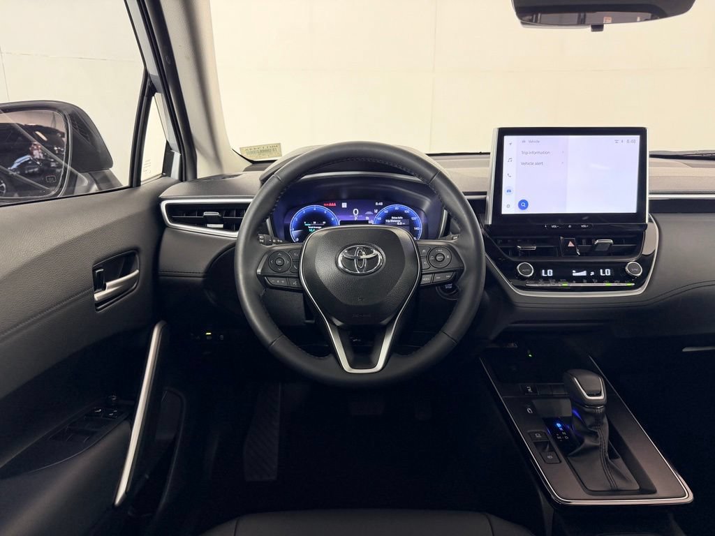 Used 2026 Toyota Corolla Cross XLE w/ Convenience Package FWD image 15