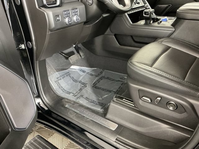 Used 2025 GMC Sierra 1500 Denali w/ Denali Reserve Package AWD/4WD image 19