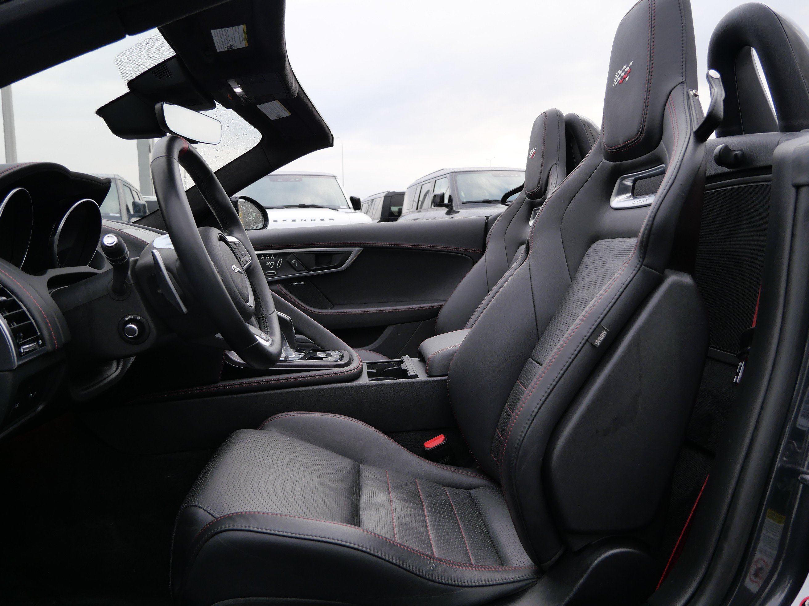 Used 2020 Jaguar F-TYPE Convertible RWD image 12