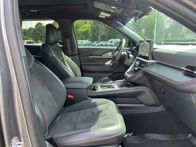 Used 2025 Ford Explorer ST AWD/4WD image 11