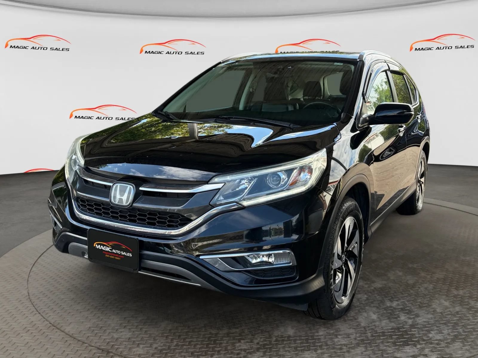 Used 2016 Honda CR-V Touring image 1