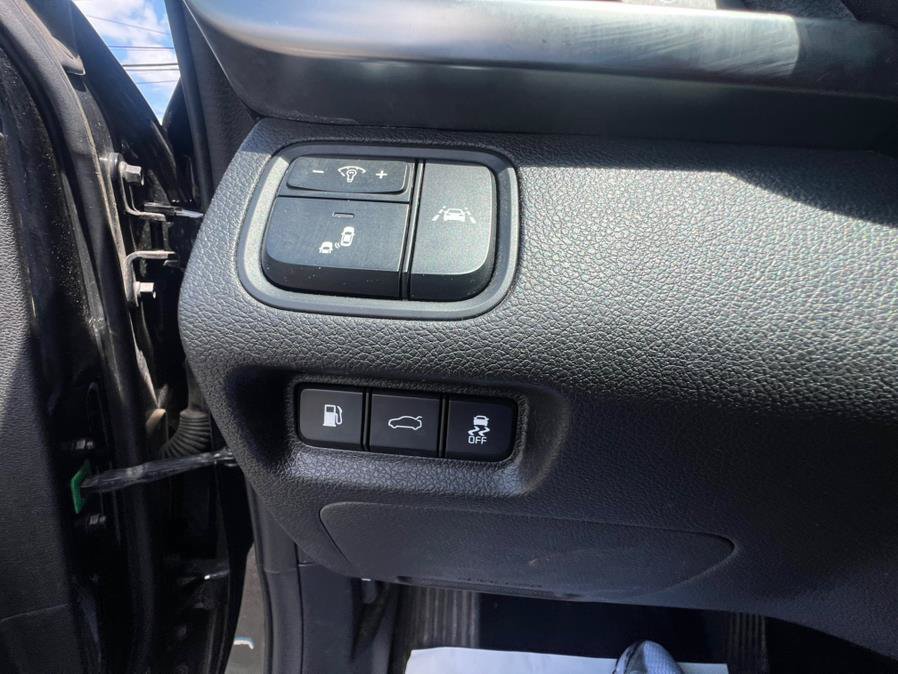 Used 2018 Kia Optima SX w/ Technology Package FWD image 13