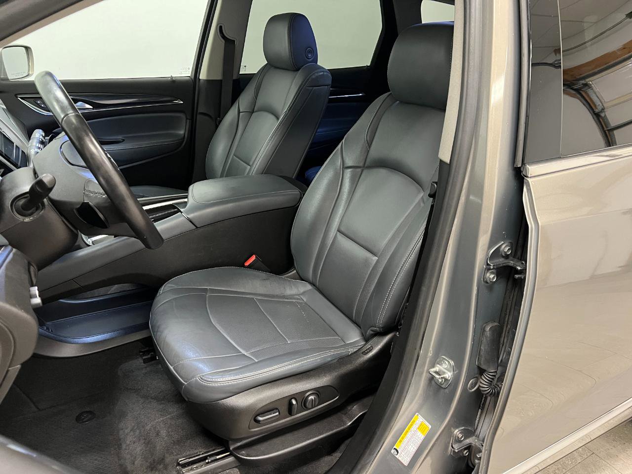 Used 2019 Buick Enclave Essence FWD image 24