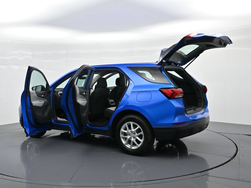 Used 2024 Chevrolet Equinox LS w/ LPO, Floor Liner Package FWD image 23