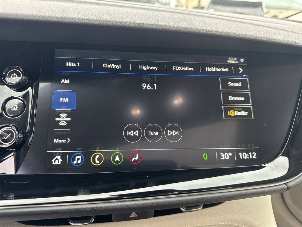 Used 2023 Buick Envision Avenir image 16