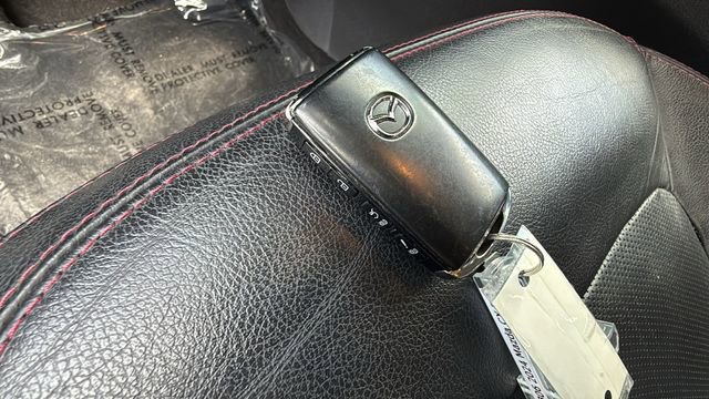 Used 2024 MAZDA CX-5 Carbon Edition image 27