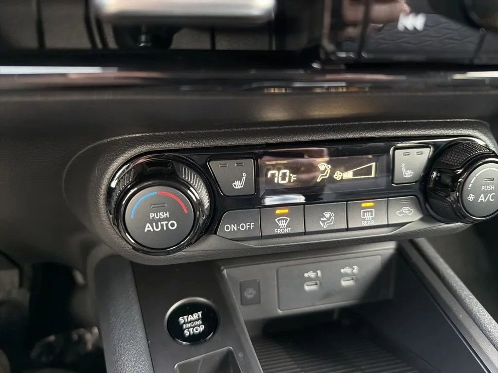 Used 2026 Nissan Kicks SV w/ Cold Weather Package AWD/4WD image 28