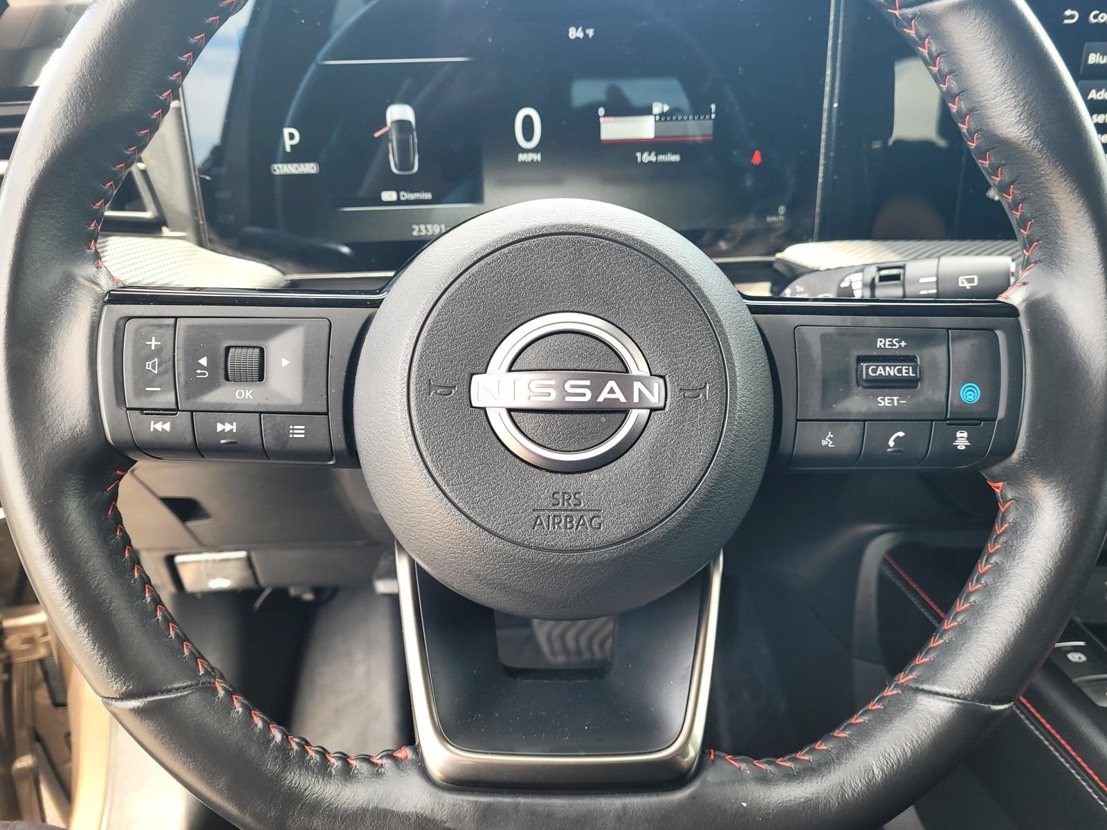 Used 2025 Nissan Kicks SR FWD image 33