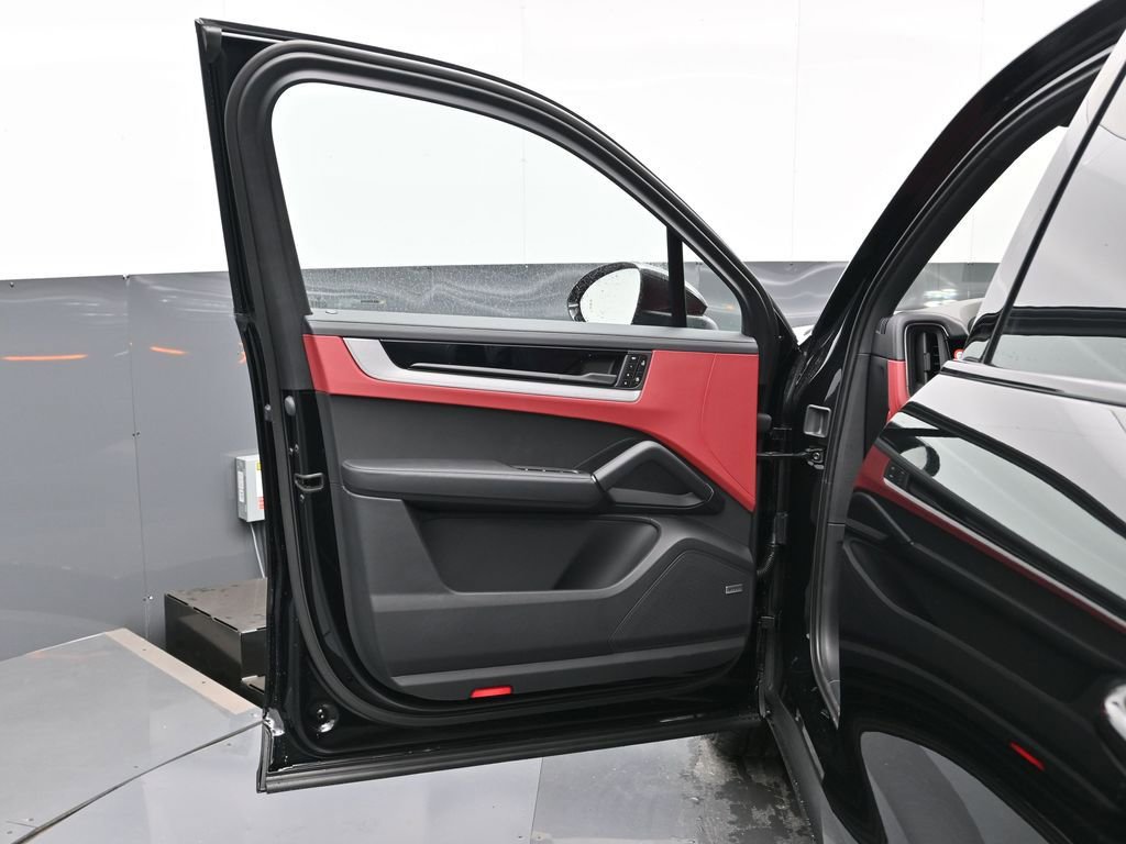 New 2026 Porsche Cayenne E-Hybrid image 8