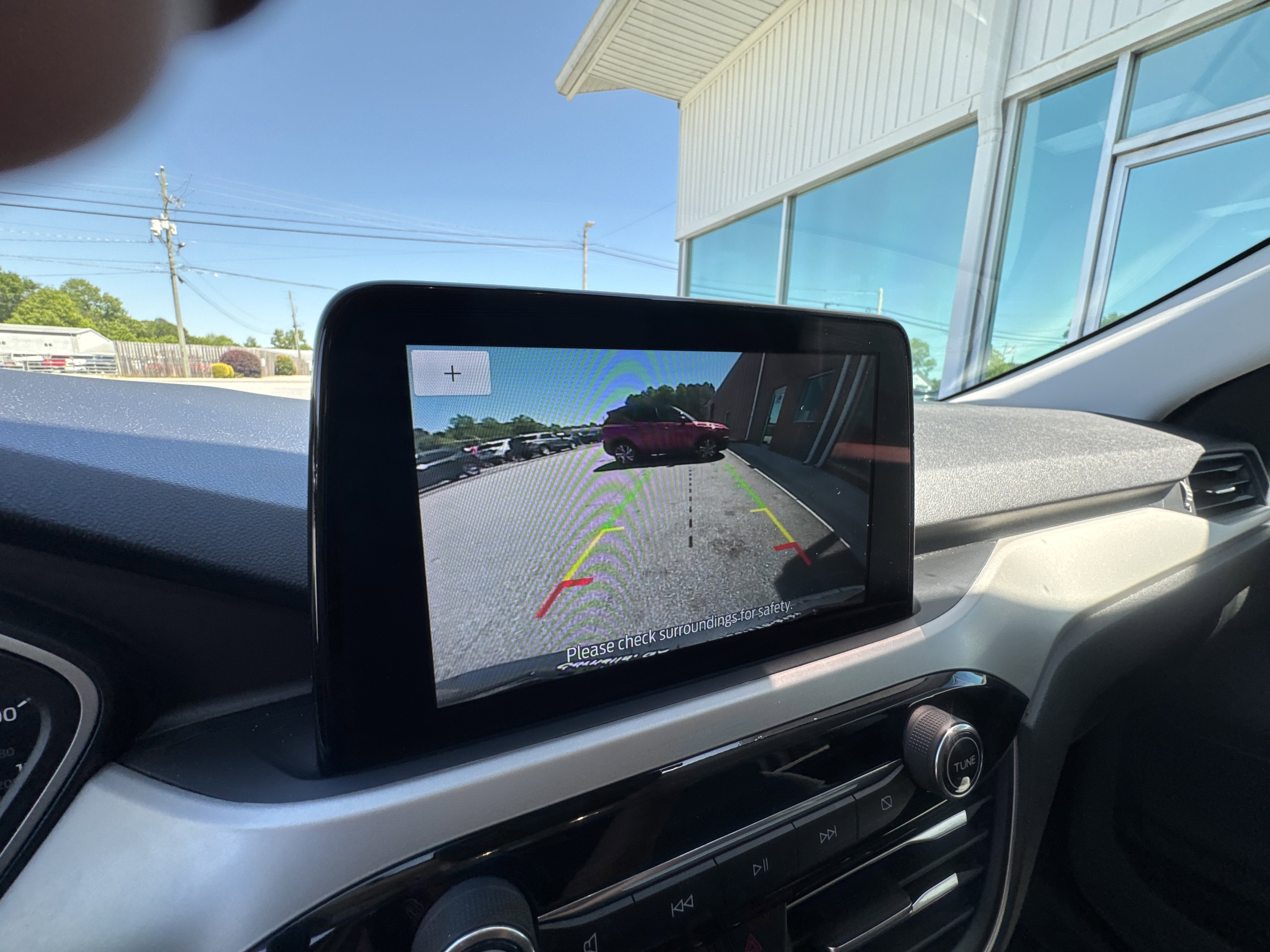 Used 2021 Ford Escape SE w/ Convenience Package FWD image 17