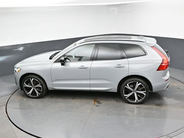 Used 2024 Volvo XC60 B5 Ultimate w/ Climate Package image 48