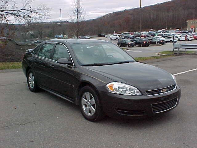 Used 2009 Chevrolet Impala LT w/ Luxury Edition Package FWD image 36