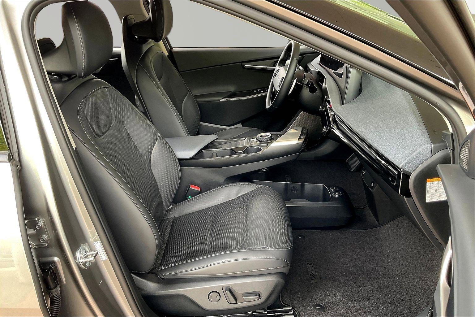 Used 2024 Kia EV6 Wind w/ Wind Technology Package AWD/4WD image 29