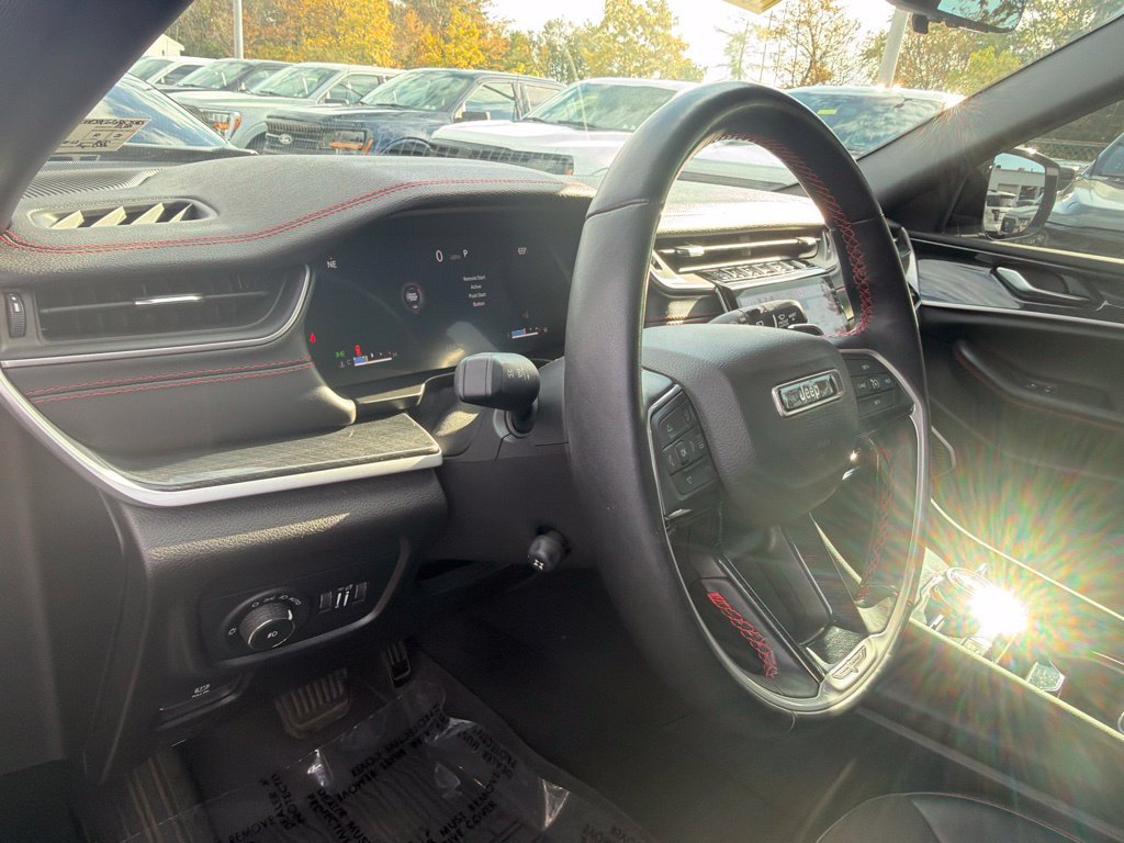Used 2022 Jeep Grand Cherokee Trailhawk w/ ADV Protech Group II AWD/4WD image 20