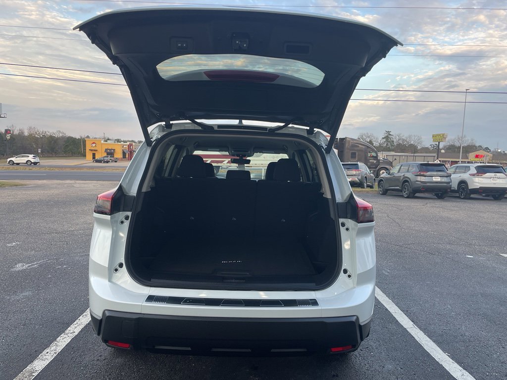 New 2026 Nissan Rogue SV w/ Cold Weather Package image 21