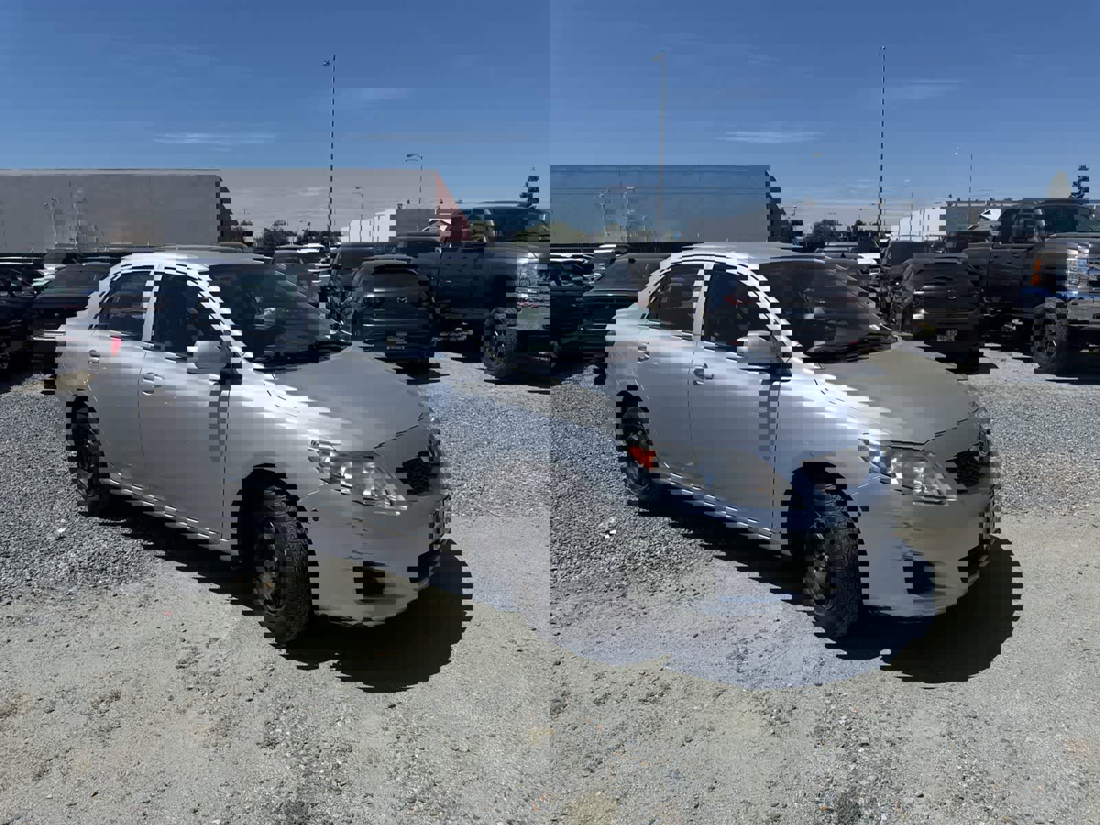 Used 2010 Toyota Corolla LE image 3