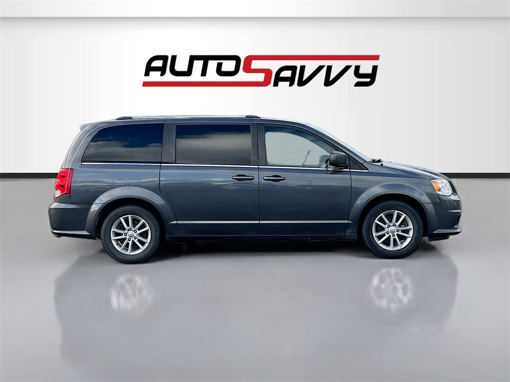 Used 2019 Dodge Grand Caravan SXT image 8