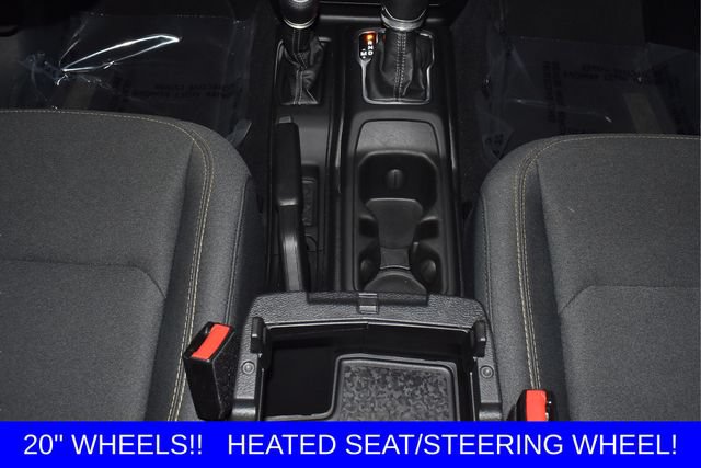 Used 2025 Jeep Wrangler Unlimited Sahara AWD/4WD image 22