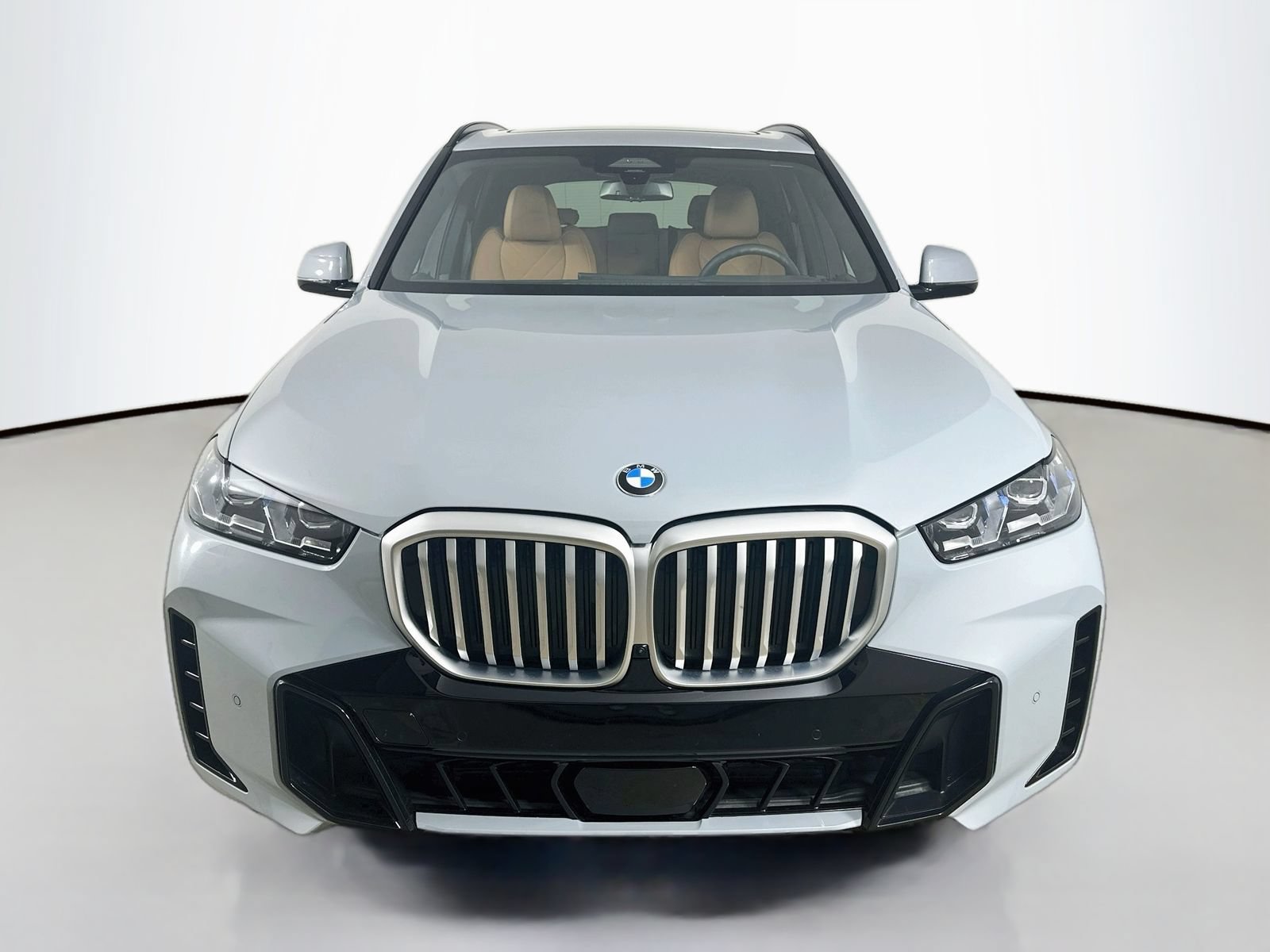 Used 2026 BMW X5 xDrive40i w/ M Sport Package AWD/4WD image 2