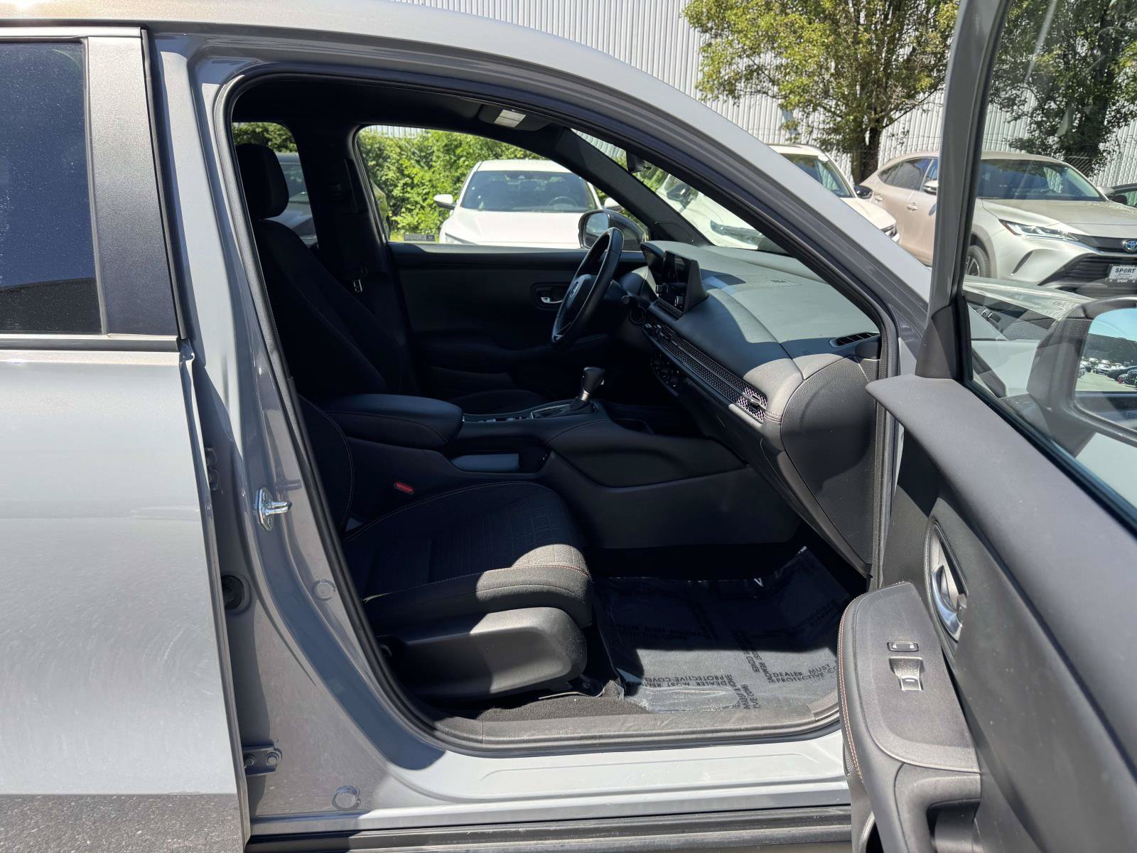 Certified 2024 Honda HR-V Sport image 15