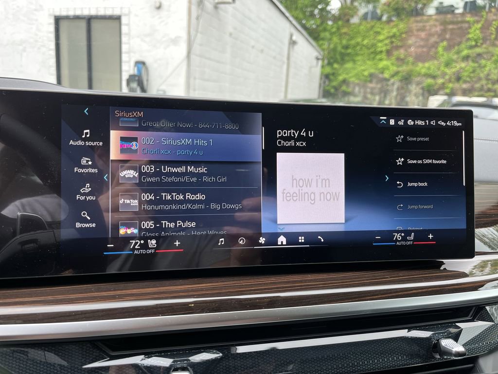 Used 2026 BMW X7 xDrive40i w/ Premium Package image 16