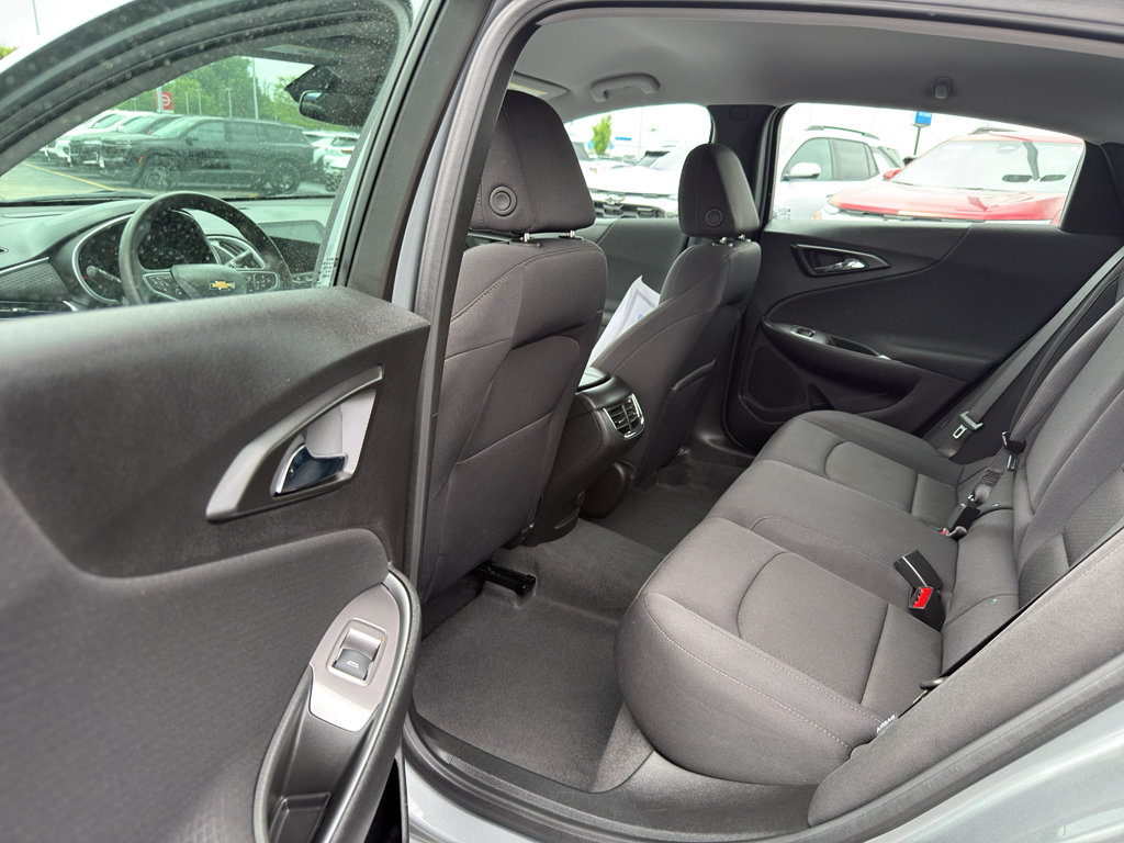 Used 2024 Chevrolet Malibu LT FWD image 29