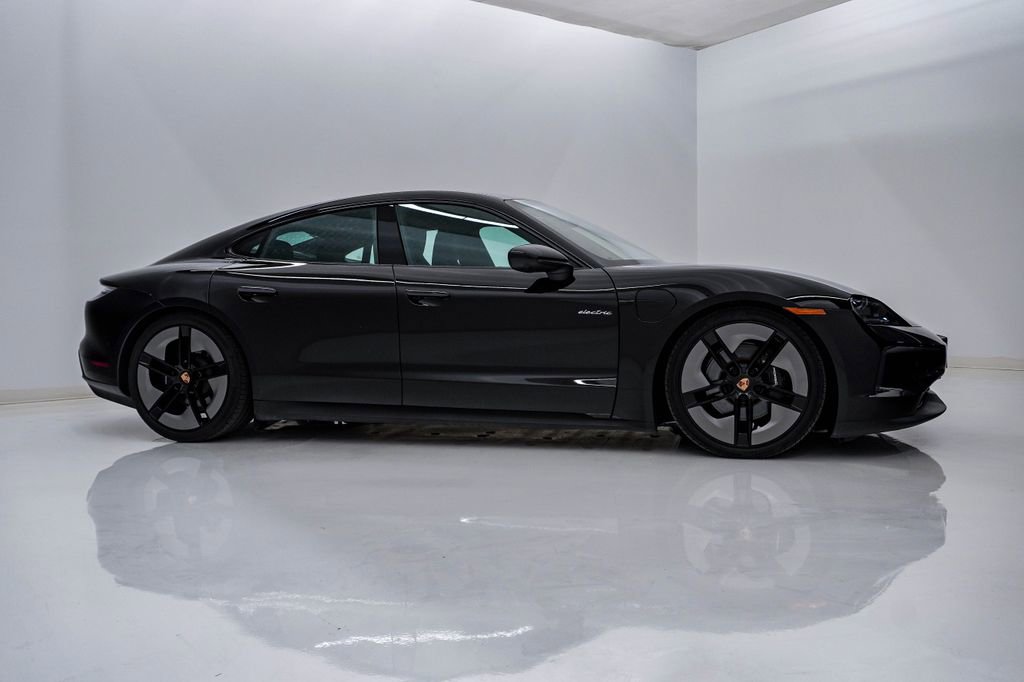 Certified 2025 Porsche Taycan image 9