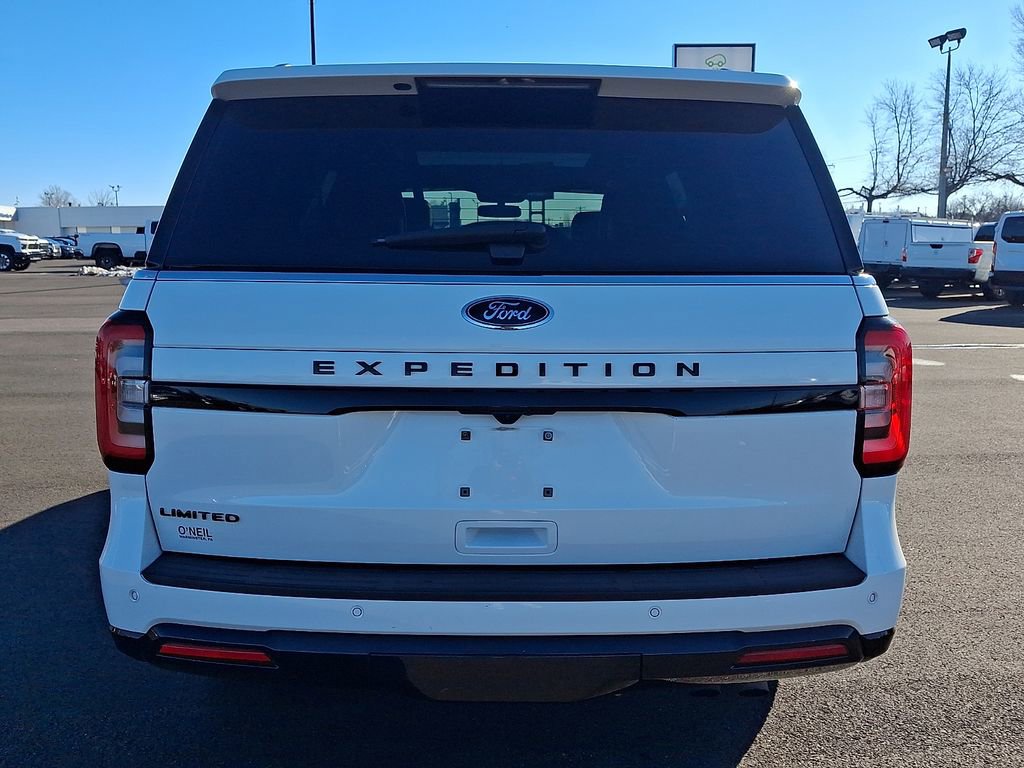Used 2022 Ford Expedition Limited image 5