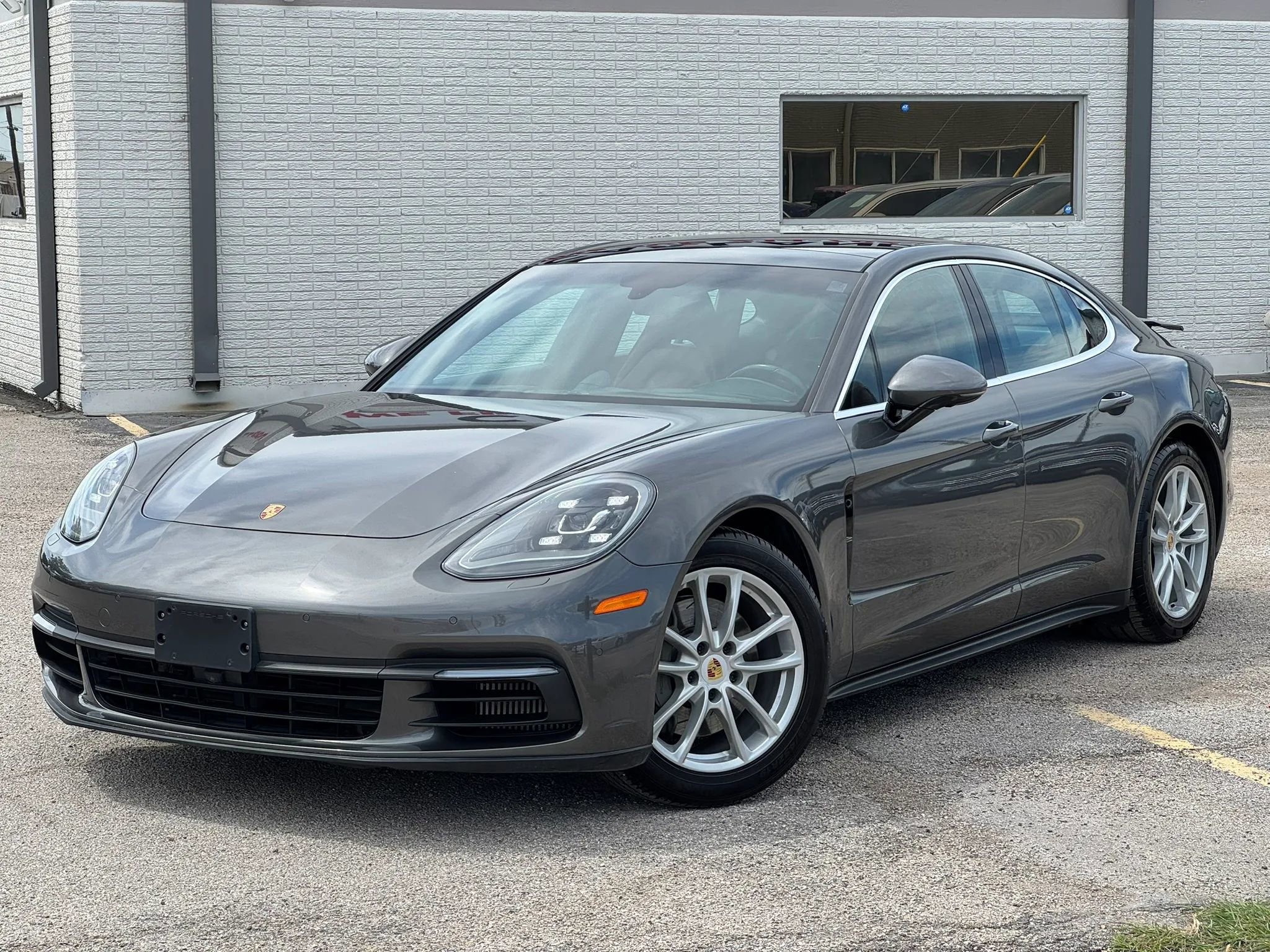 Used 2018 Porsche Panamera 4S AWD/4WD image 2