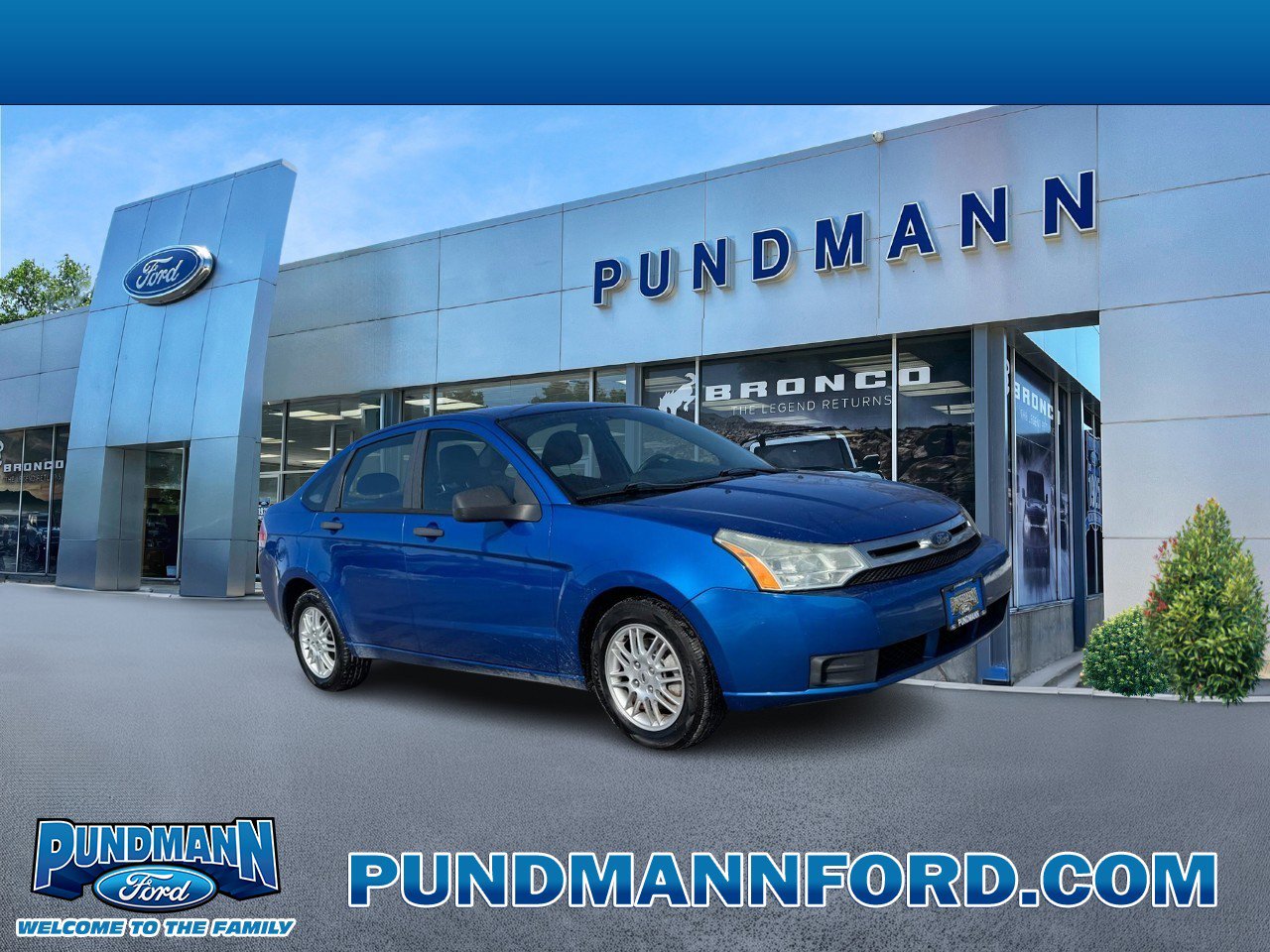 Used 2010 Ford Focus SE image 1