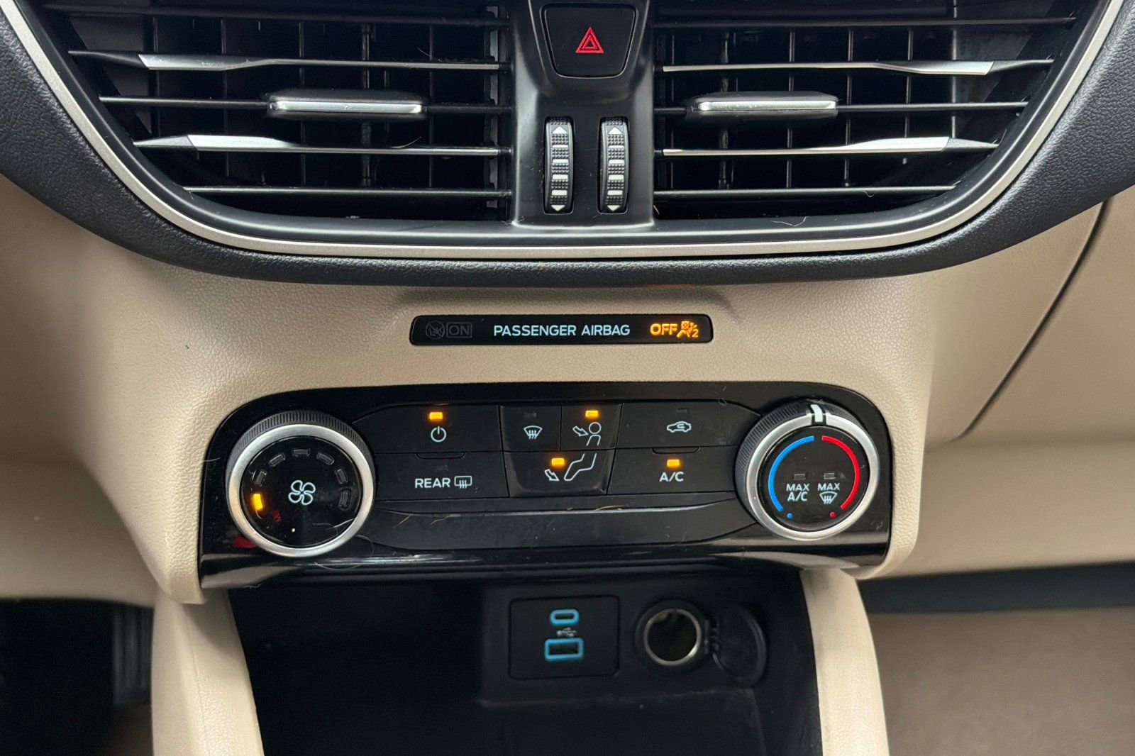 Used 2022 Ford Escape SE AWD/4WD image 20