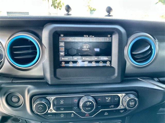 Used 2023 Jeep Gladiator Willys image 12